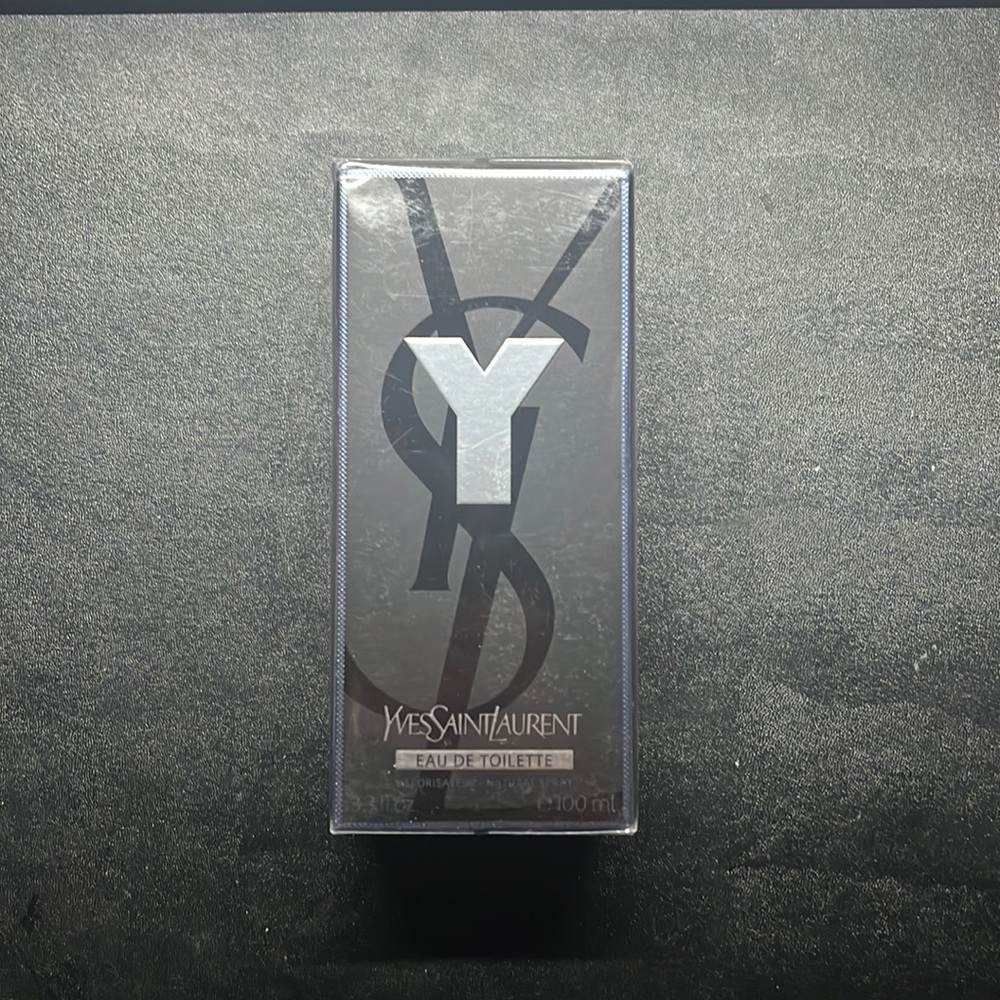 Yves Saint Laurent Y Eau de Toilette Spray
